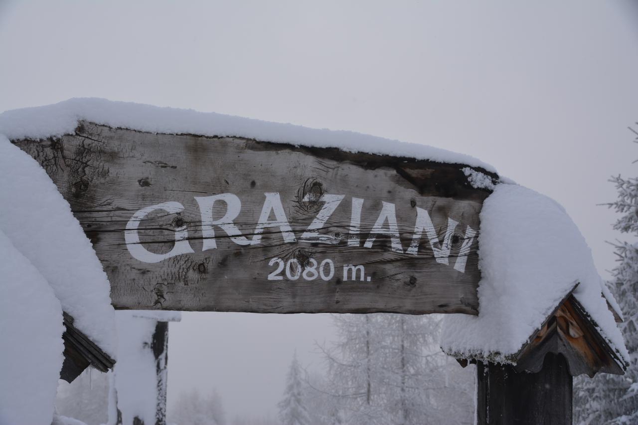 Готель Rifugio Graziani Huette Сан-Віджиліо-ді-Мареббе Екстер'єр фото